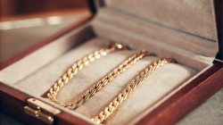 راهنمای خرید جعبه طلا و جواهرات؛ از زیبایی تا امنیت در نگهداری