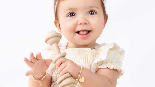 چگونه دستبند طلا مناسب نوزاد را انتخاب کنیم؟