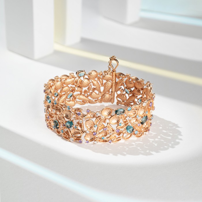 طلا و جواهرات خاص