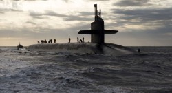واکنش نائب‌رئیس مجلس به ورود زیردریایی اتمی آمریکا به خلیج فارس