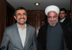 نامه احمدی‌نژاد به روحانی: جلوی جنگ را بگیر