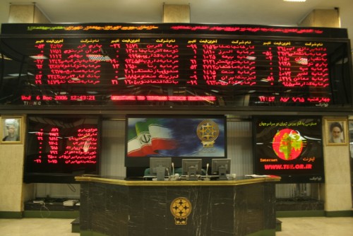 فرار 1300 میلیاردی سرمایه از بورس؛ سهامداران خرد نگران آینده بازار