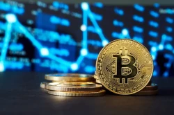بازار رمزارزها صعودی شد؛ بیت‌کوین پیشتاز، آلت‌کوین‌ها درخشان