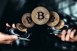 سه‌شنبه قرمز برای کریپتو؛ بیت‌کوین در کف 7 هفته اخیر