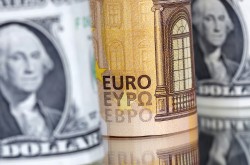 افزایش محسوس قیمت دلار در صرافی ملی.