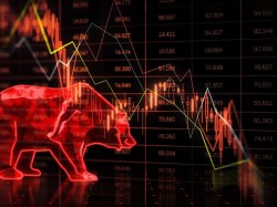 افت سه‌برابری شاخص کل نسبت به هم‌وزن | خروج 800 میلیارد تومان نقدینگی از بورس