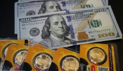 کاهش قیمت سکه در برابر رشد آرام طلا – گزارش بازار 25 آبان 1404