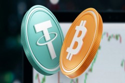 کاهش قیمت بیت‌کوین و اتریوم در معاملات امروز شنبه 8 آذر 1404