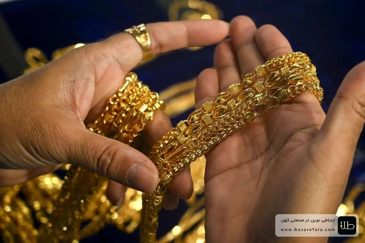 کاهش قیمت طلا و سکه در بازار امروز دوشنبه 8 دی 1404