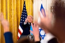 وال‌استریت ژورنال: مواضع عربستان و امارات دست ترامپ در برابر ایران را بسته است