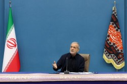 پزشکیان: شورای موقت رهبری تصویب کرد که دیگر به کشورهای همسایه موشک شلیک نشود 