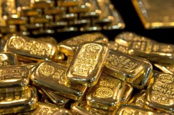 سقوط قیمت طلا به کف دوماهه