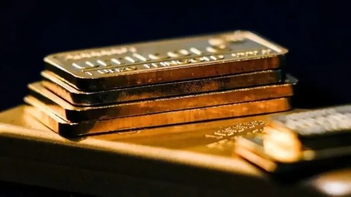 طلای جهانی پس از رشد ماهانه برای حفظ کانال 4000 دلاری با چالش مواجه شد