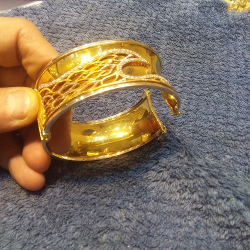 دستبند طلا النگویی