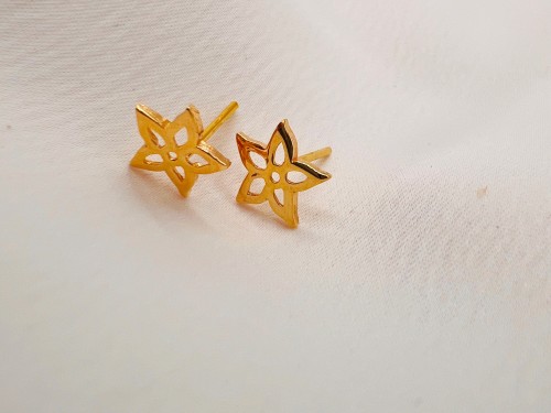 گوشواره طلا طرح ستاره یکتاخواه