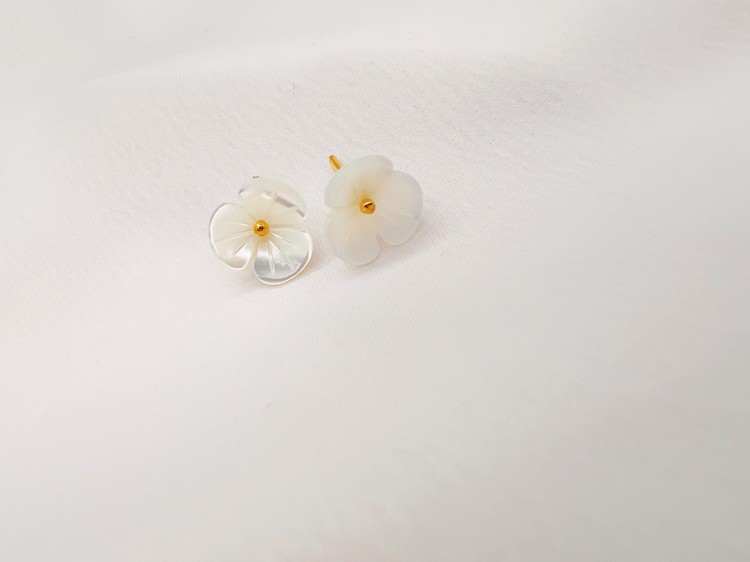 گوشواره طلا گل صدفی یکتاخواه (کد 5304)