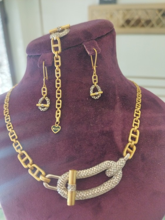 سرویس هرمس  (کد 5589)